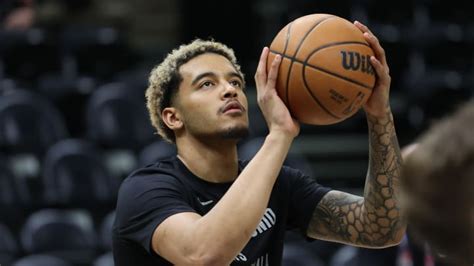 Spurs Forward Jeremy Sochan Unharmed After Crashing .